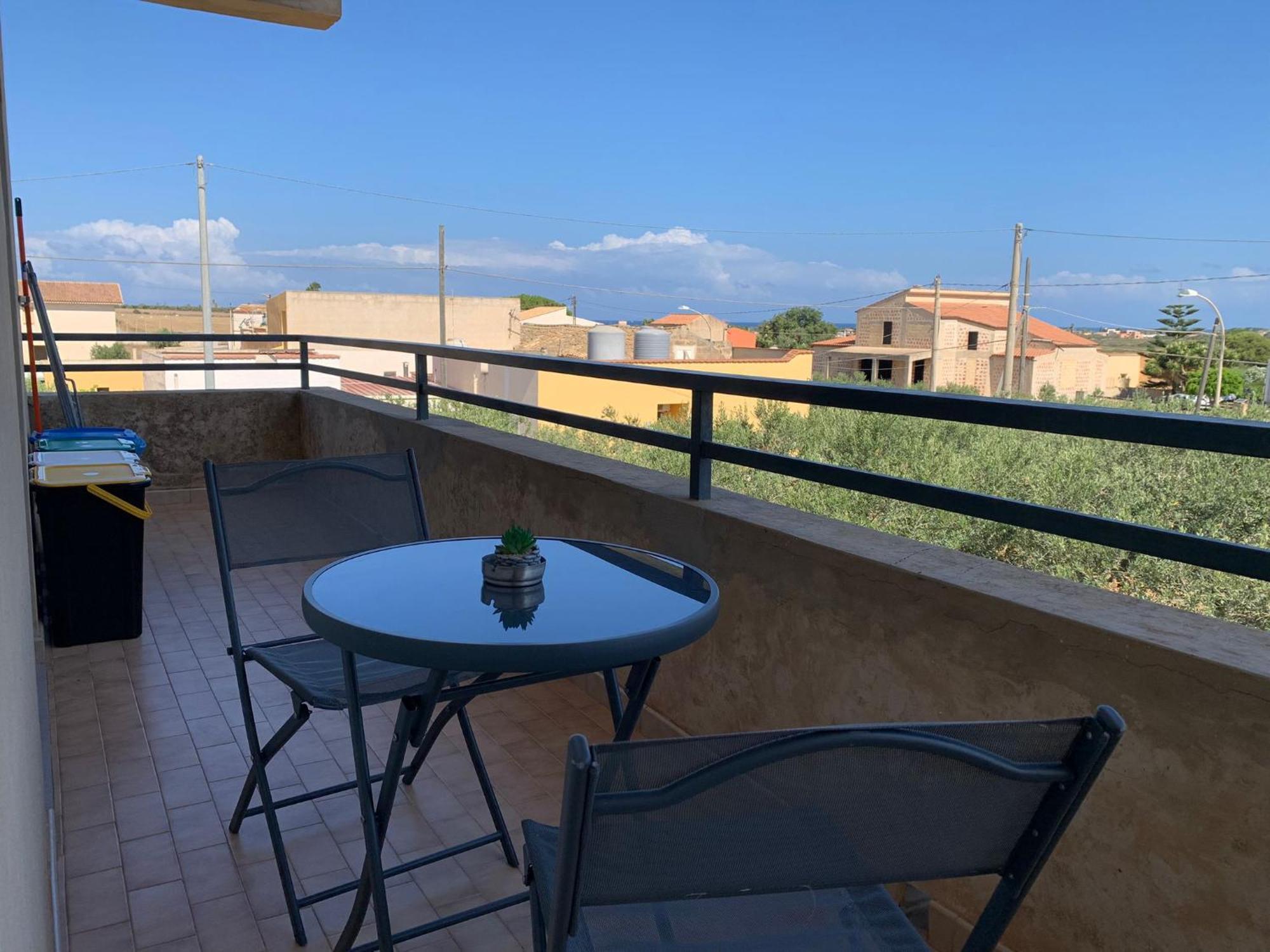 Casa Vacanza Torre Di Mezzo - Tramonto Marausa Exterior photo